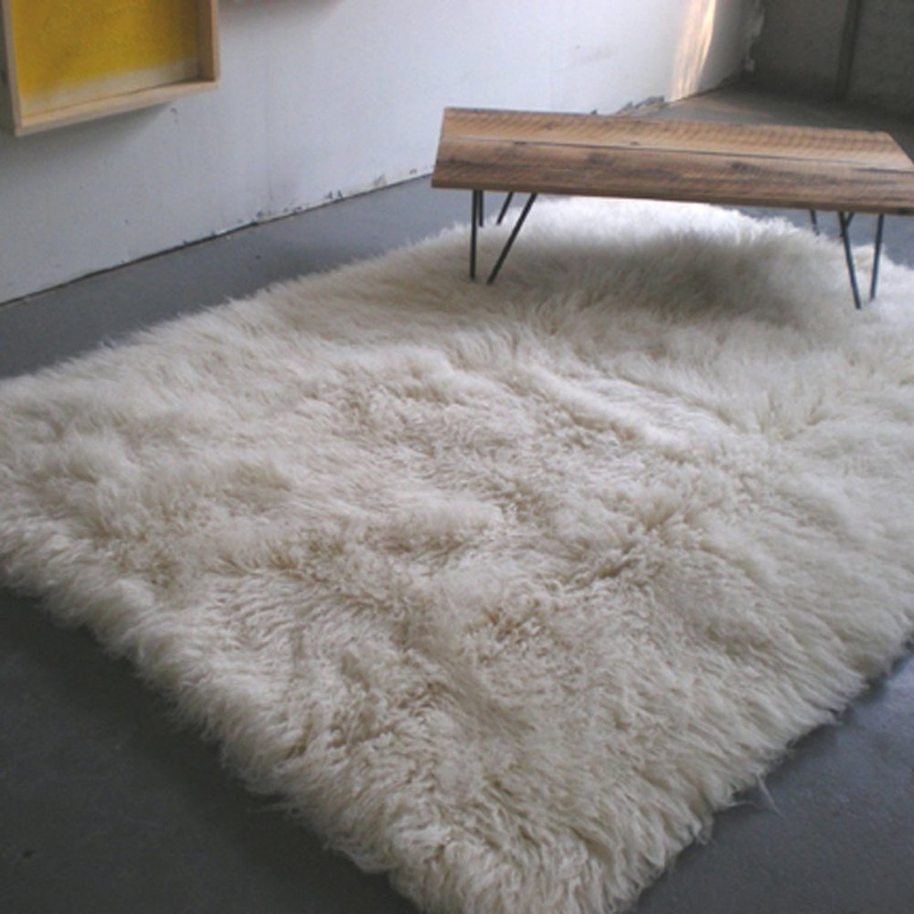 Plush Cream Shag Rug - Luxurious Soft Texture